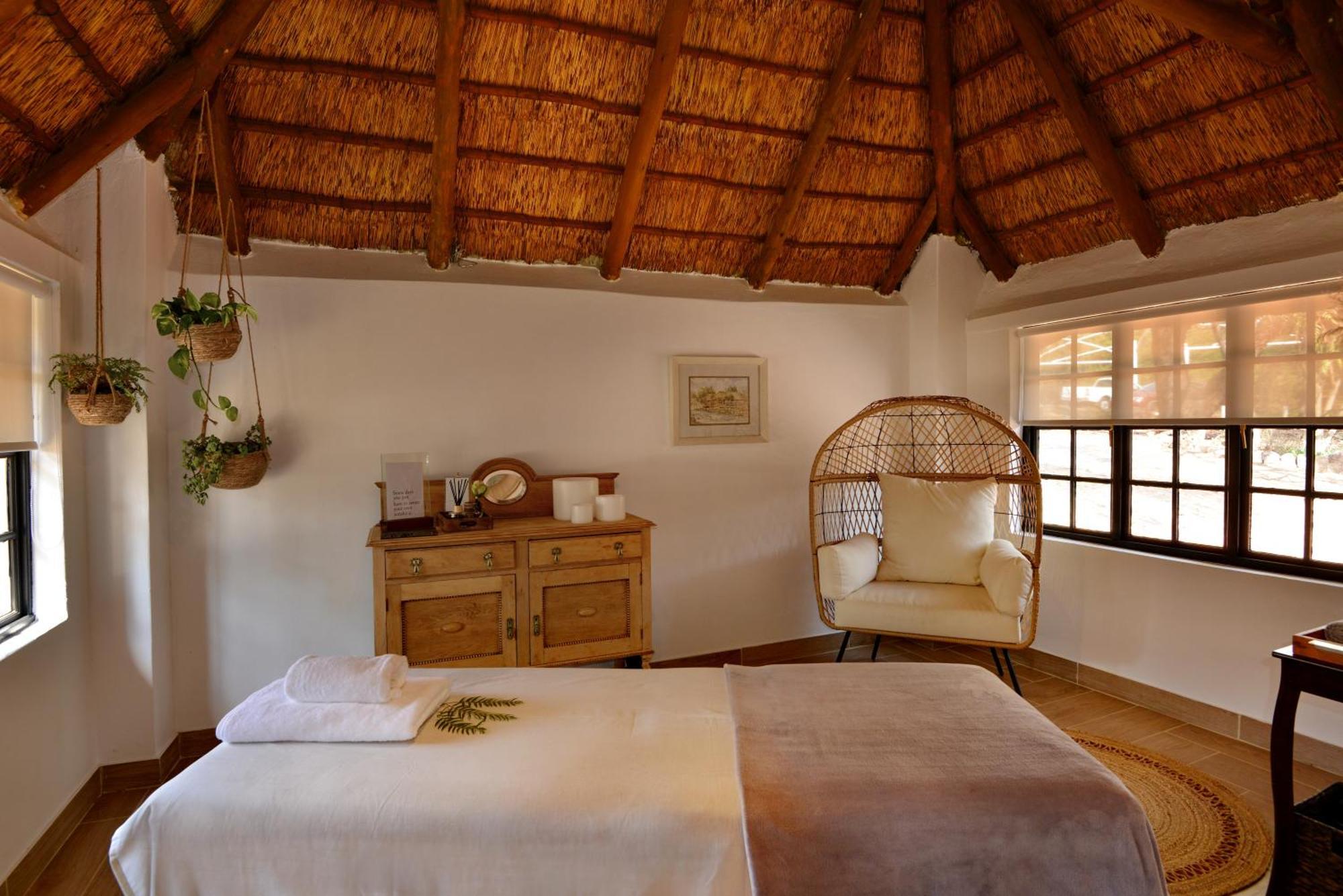 Thanda Manzi Country Hotel Centurion Ngoại thất bức ảnh